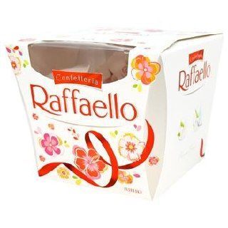 Цукерки вафельні Raffaello 150 г  40001223 фото